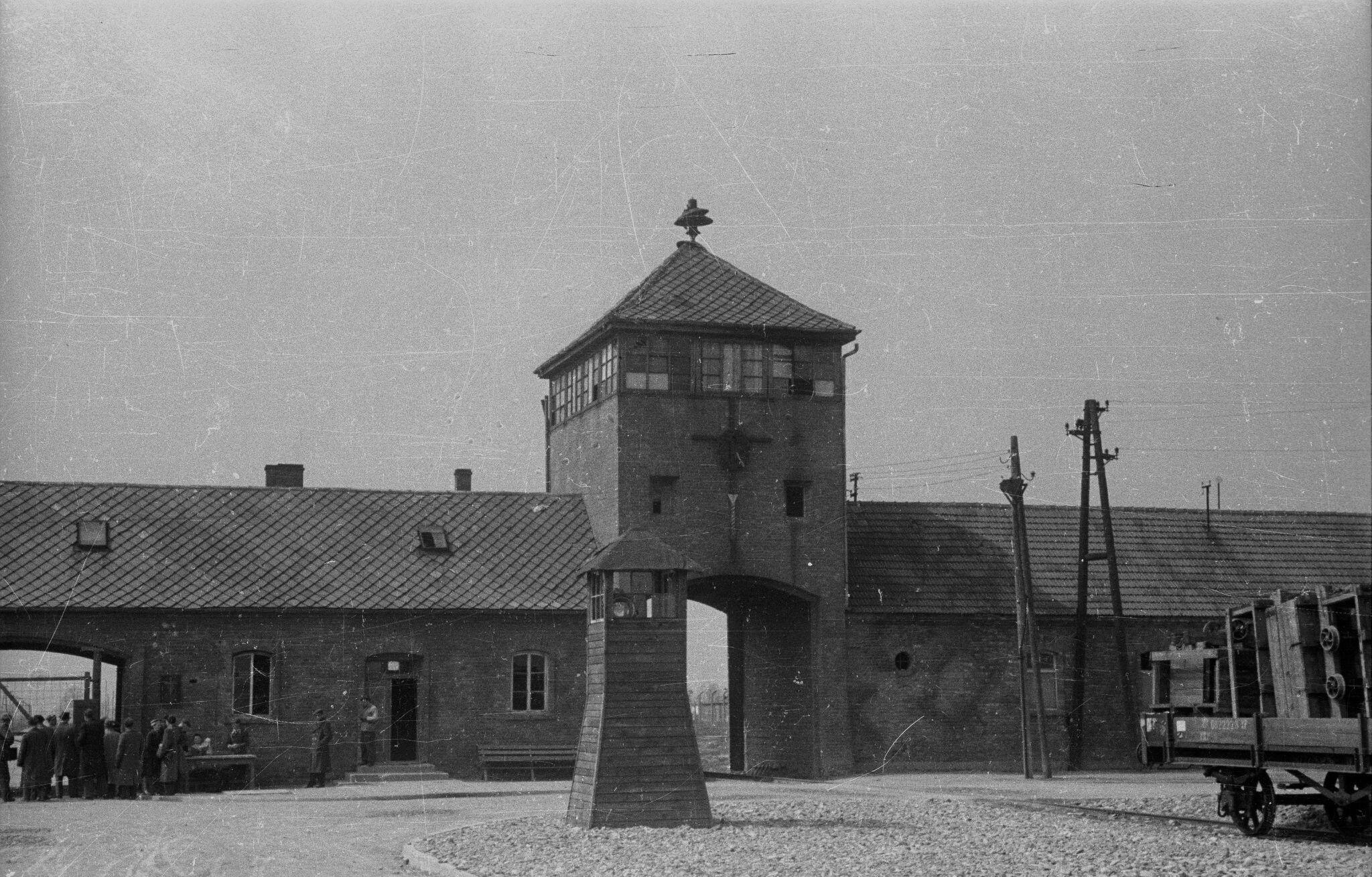 Historical Gallery Photo 03